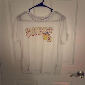 Forever 21 sweet peach T-shirt